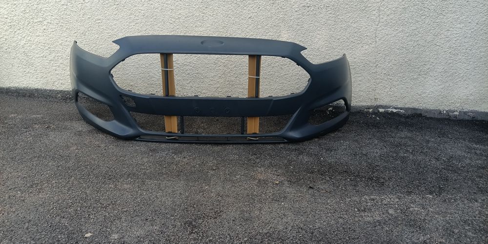 Бампер переднии форд мондео 2015