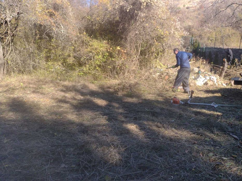 Почистване на дворове