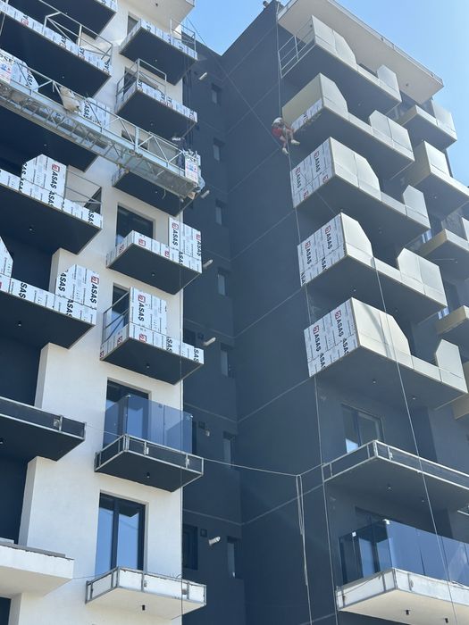 Izolatii Fatade ( alpinisti sau schela)