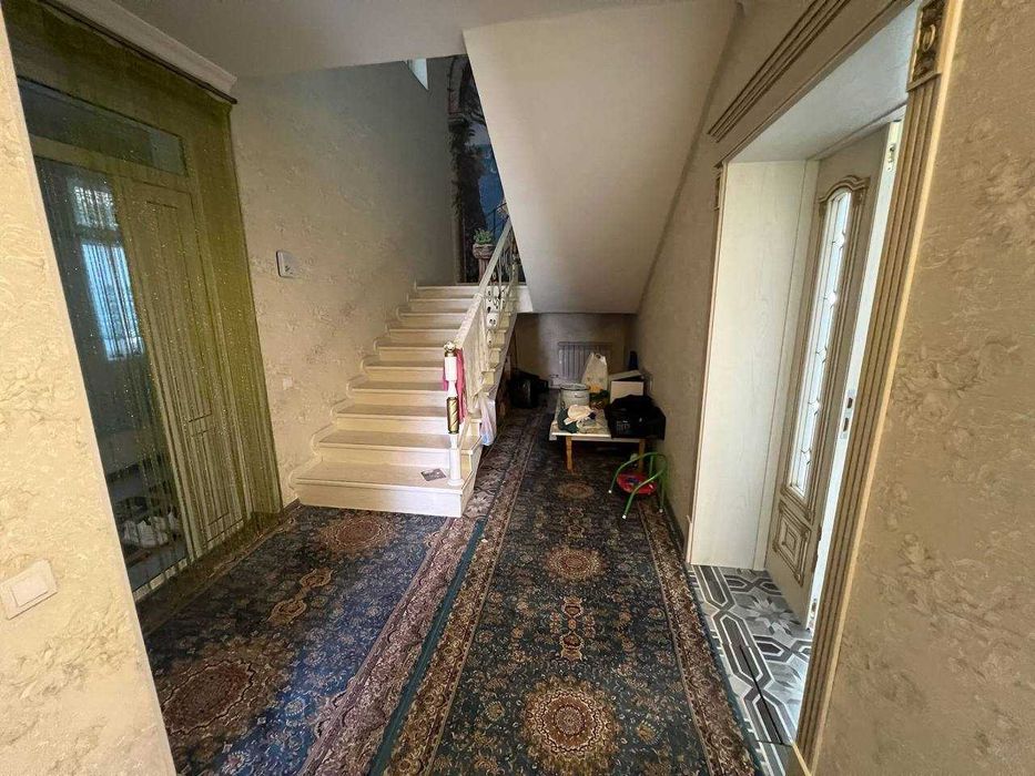 Просторный коттедж 217 м² на участке 400 м²