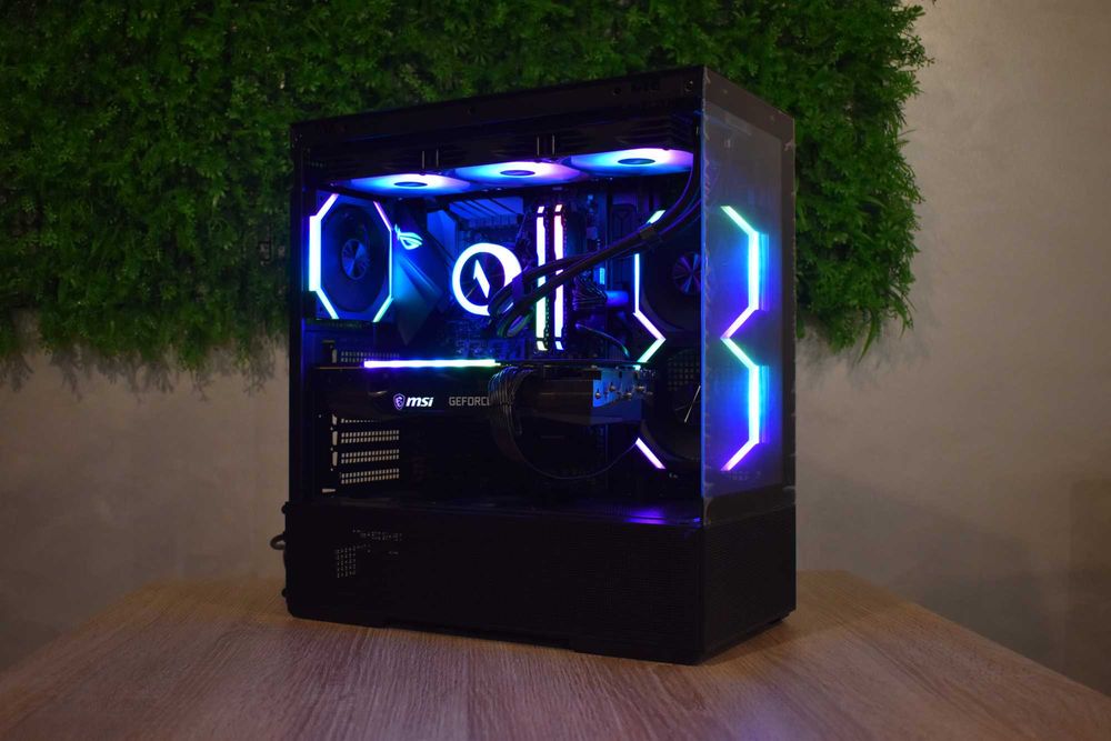 Геймърски Компютър Ryzen 7 3800x | rtx 3070 | 16GB RAM | 256GB Ssd |