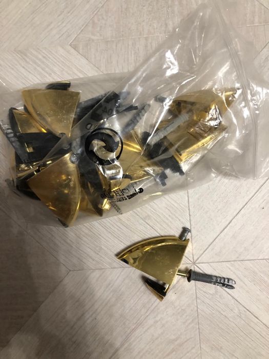 Фиксатор для стекла