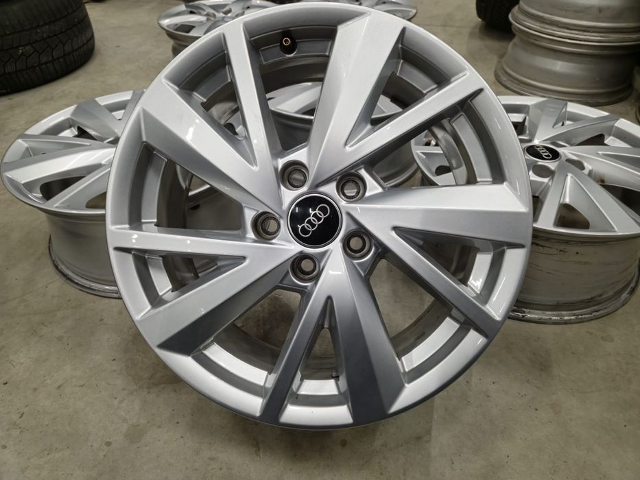 Jante Audi Q2 R17 originale stare impecabila/ Audi Q3 A3