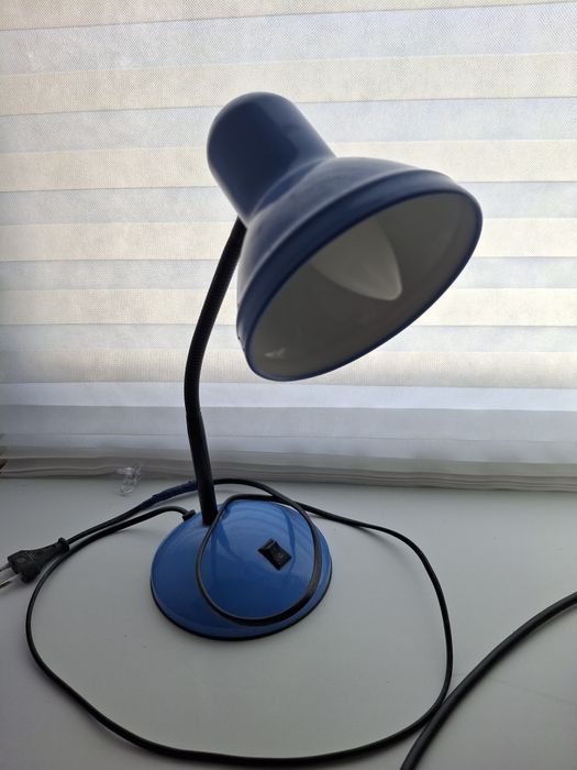 Светильник на стол