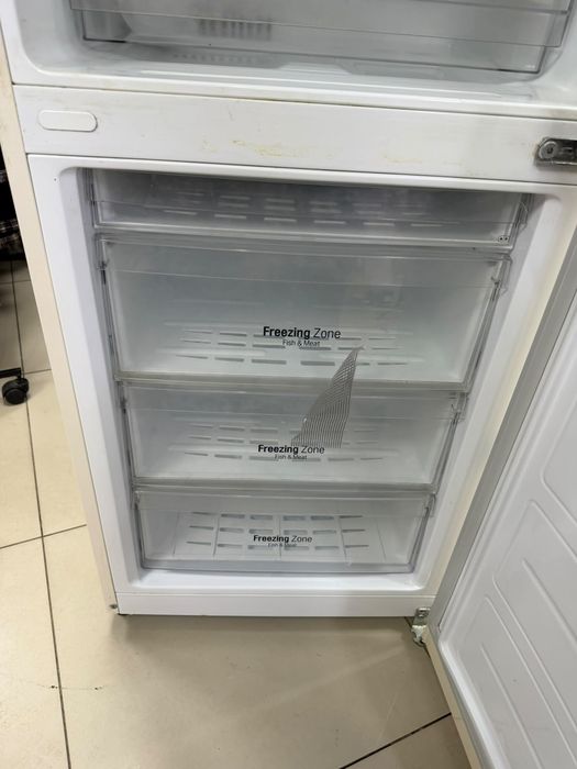 Продам холодильник