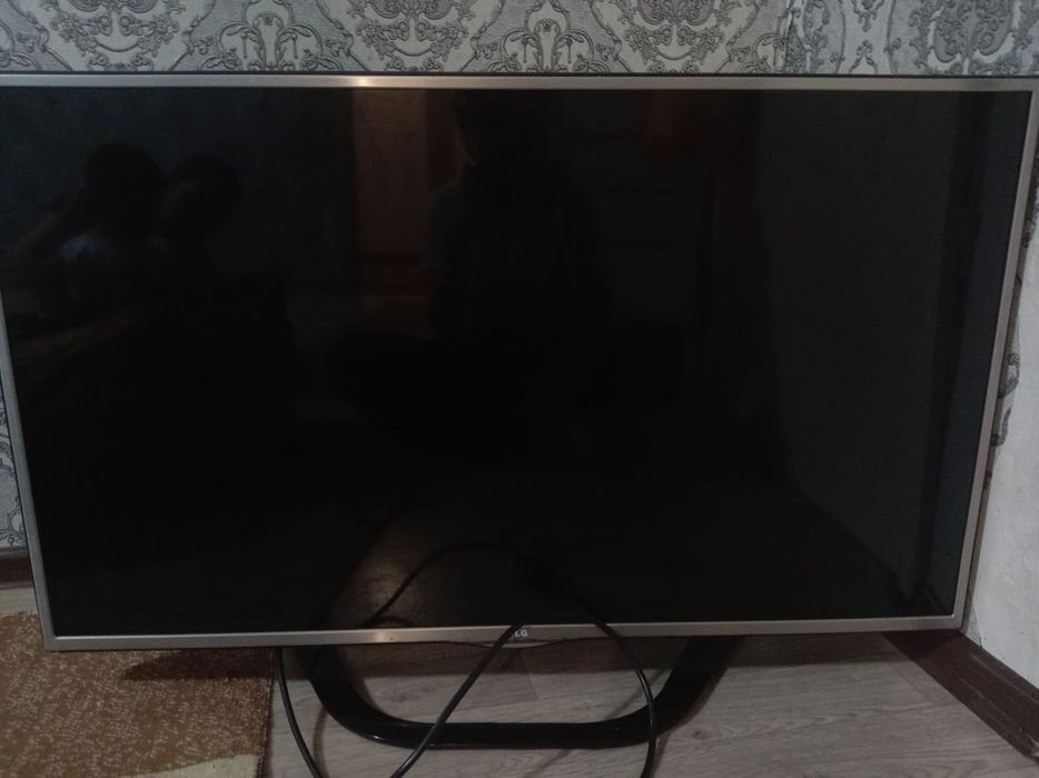 продам телевизор