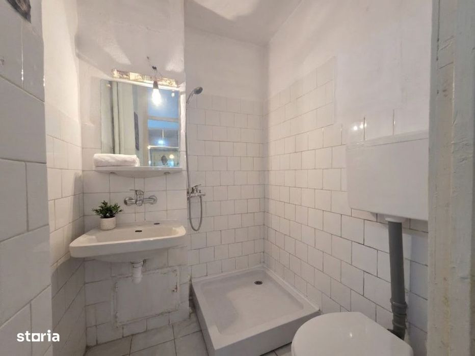 Apartament cu 4 camere, etaj 5/8, zona Micalaca