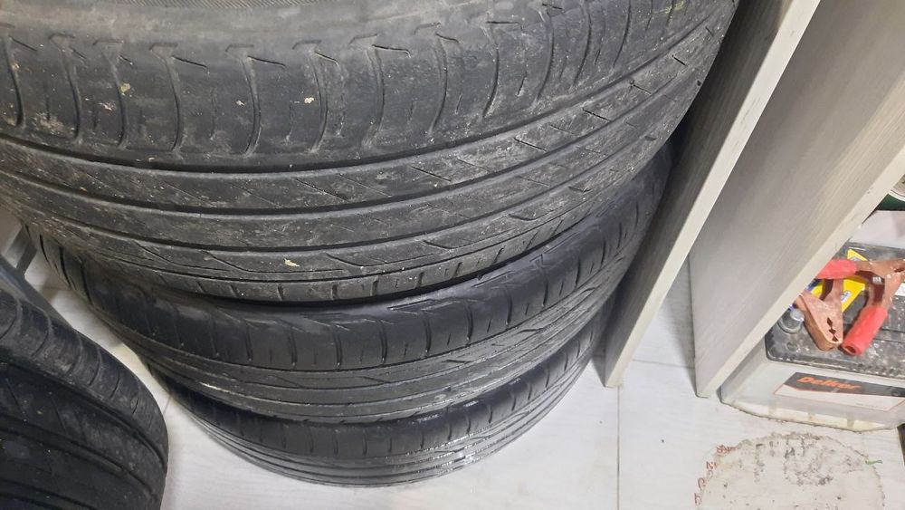 Шины от Malibu 2 225/55/r17 BRIDGESTONE