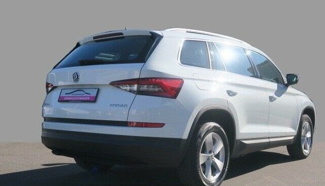 Dezmembrez Skoda Kodiaq model 2020/cutie dsg/transmisie 4x4/usi/bara/