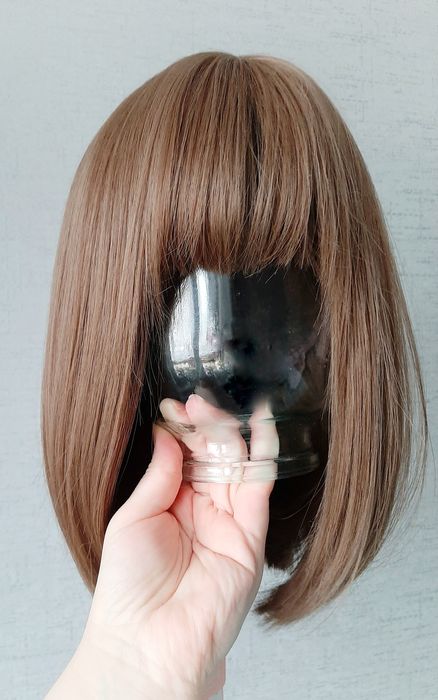 Парики новые с челкой