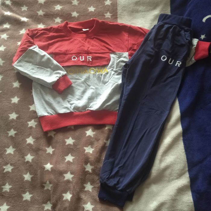 Костюм на мальчика 3-4 г