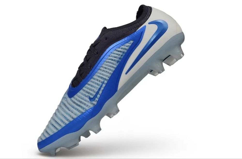 Nike Phantom