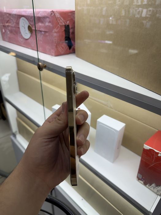 Продам Iphone 13 Pro Max