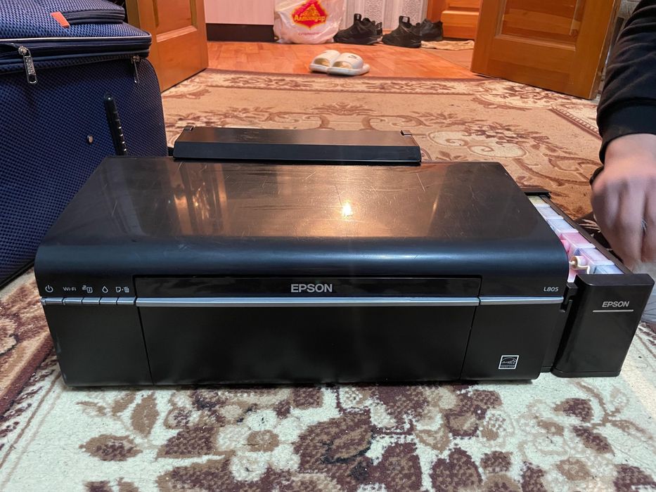Принтер цветной l805