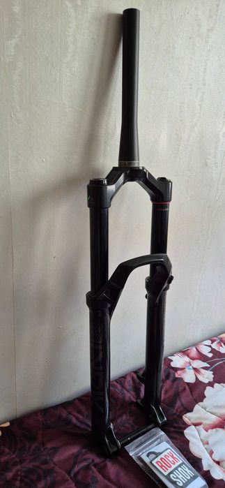 Чисто нова Rock Shox Lyrik 29-ка 160ход 2025г модел