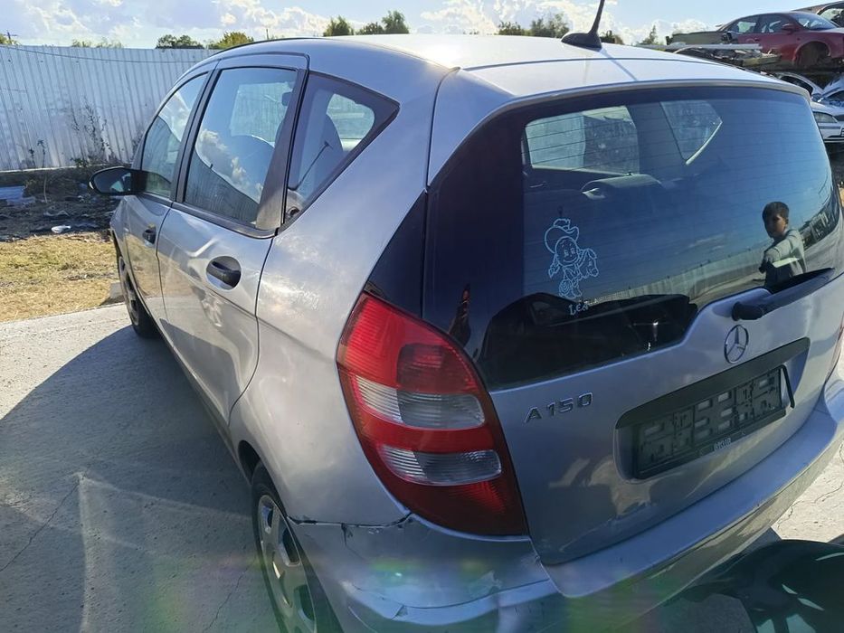 Dezmembrez Mercedes A clasa w169 1.5 benzina