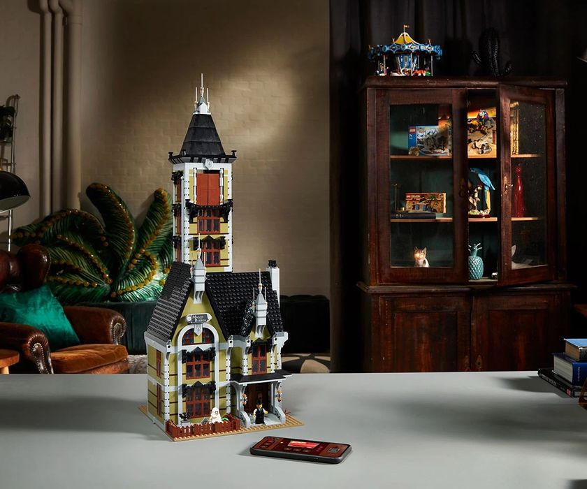 LEGO 10273 Creator Expert 10273 - Къщата на духовете