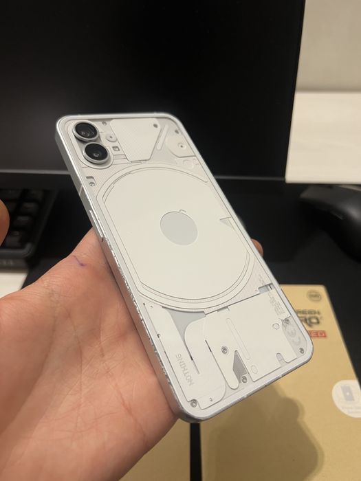 Продам nothing phone 1