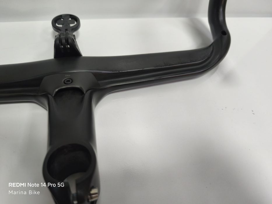 Интегрирано карбоново шосейно кормило Bontrager Aeolus RSL VRC| 110x42