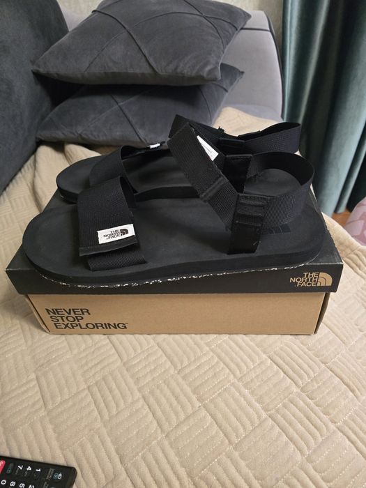 Продаются мужские сандалии фирмы the north face. Размер 45.5