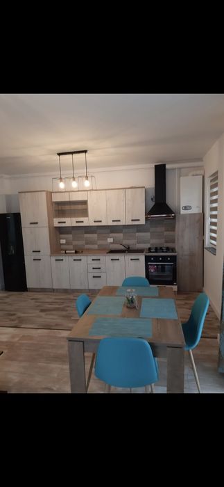 Inchiriez apartament Calea Moldovei cu parcare subterana