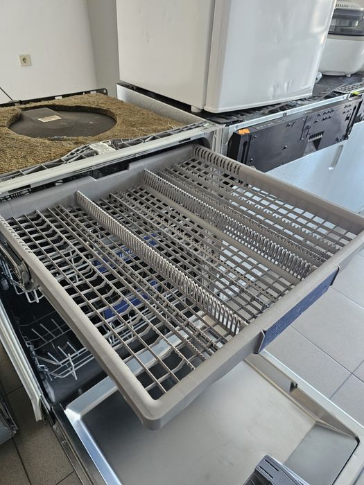 Съдомиялна за пълно вграждане SIEMENS