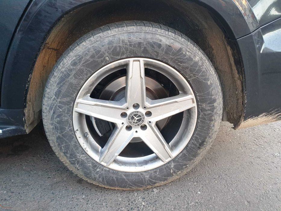 vand jante mercedes R19 cu cauciucuri de iarna