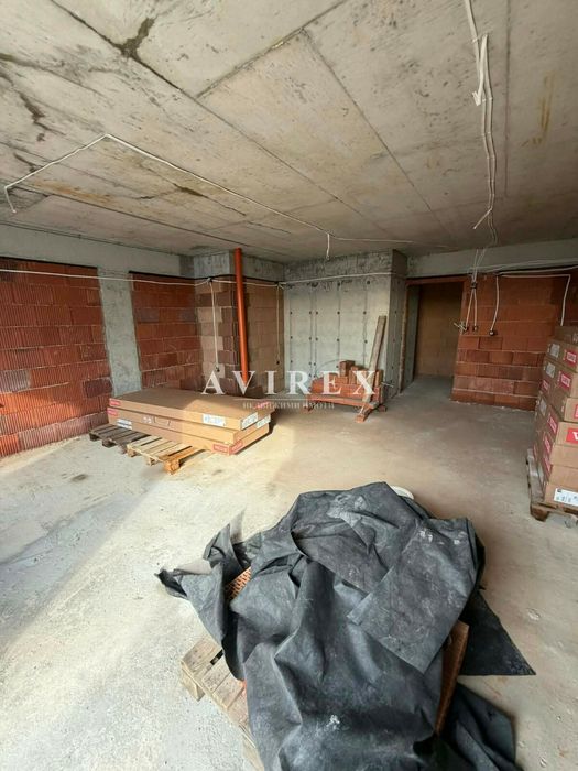 Тристаен апартамент в кв. Христо Смирненски срещу УМБАЛ Пълмед