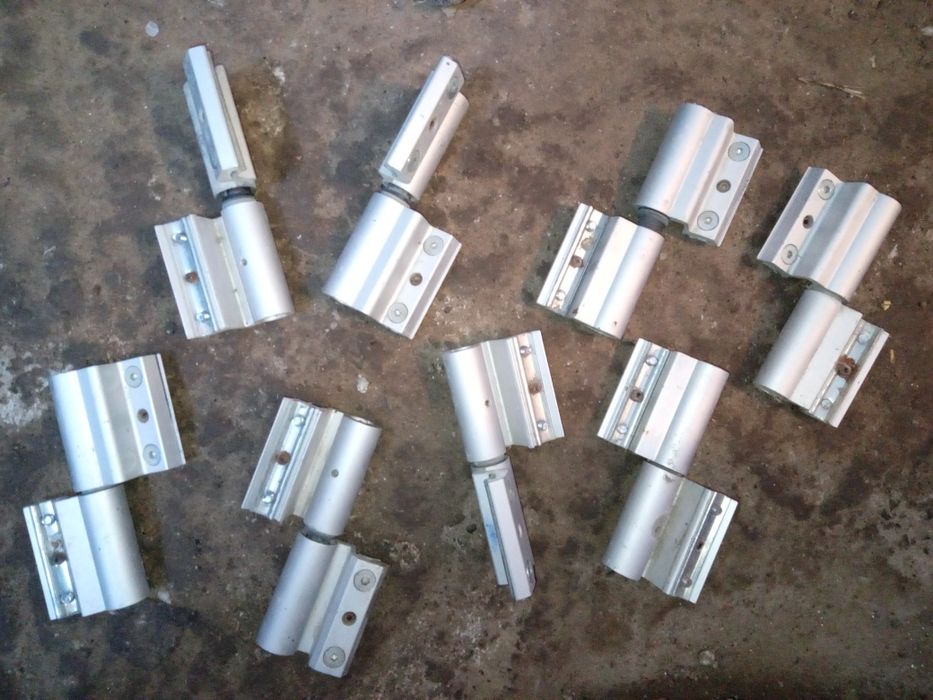 Петля алюминевой двери