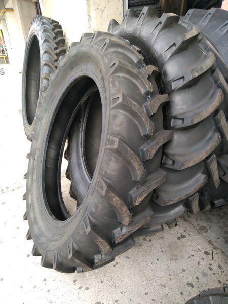 R38 cauciucuri noi 14.00-38 Brekner Germany avem si 13.6 si 15.5 ZYX5