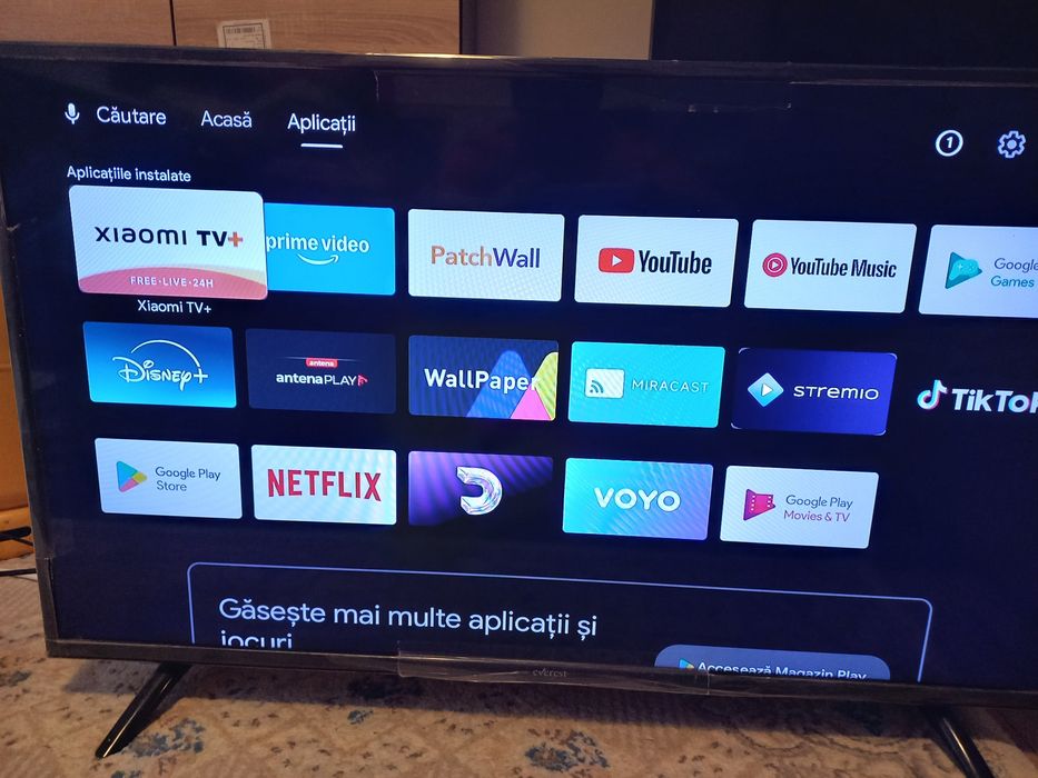 Super televizor Everrest cu diagonala de 110