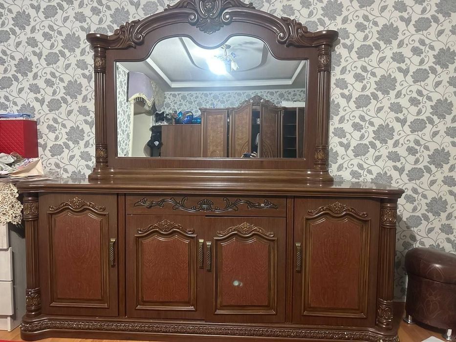 Спалный Ганитур Сервант