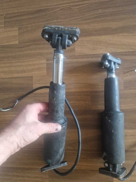piston trimtab  Lenco Marine 101 12V