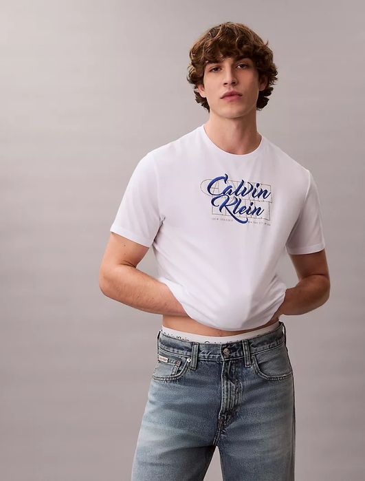 Футболка от Calvin Klein