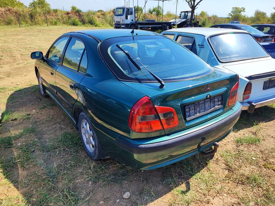 Mitsubishi Charisma 1.9 НА ЧАСТИ