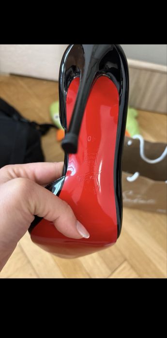 Pantofi eleganti