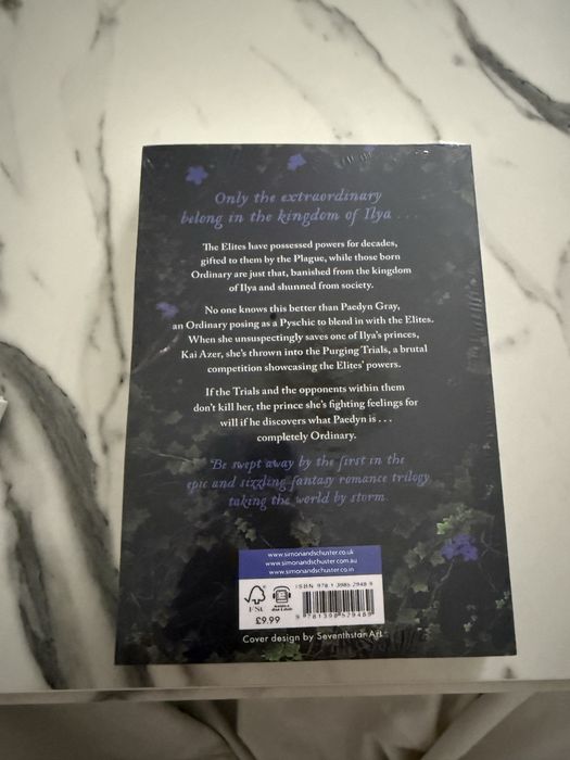 Продам комплект из 3 книг Лорен Робертс: