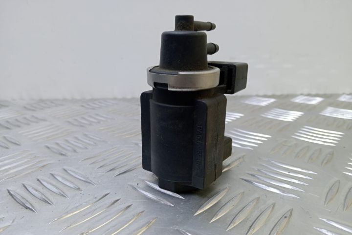 Electrovalva vacuum 4F0906628 Audi A4 B6