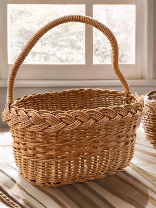 Корзины плетенные в асссортименте. Цена 5000 тг