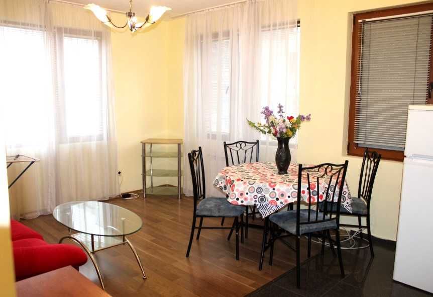 Дава се под наем Двустаен апартамент в София, Център - 55 кв.м за 430 € - Снимка #3