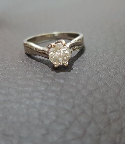 Maxim inflation Inca Empire Inel de logodna din aur alb 18k cu diamant Pitești | adroa-fashion