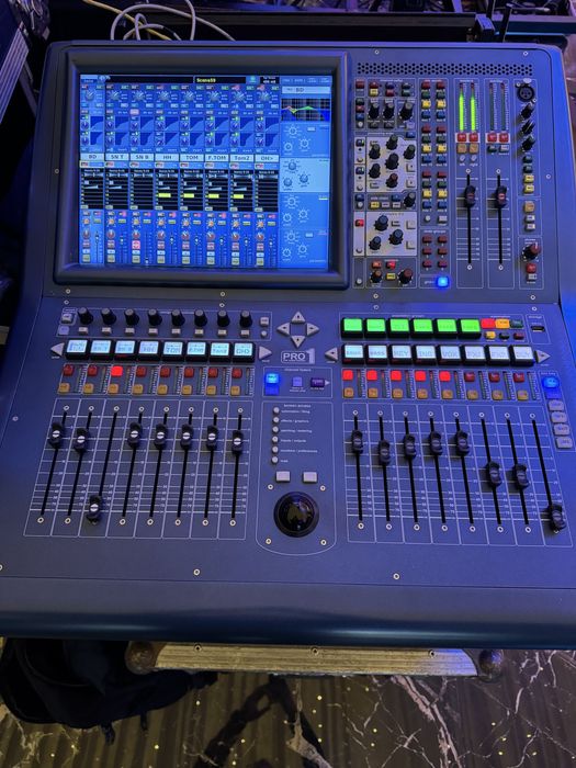 Midas Pro1 - Mixer Digital