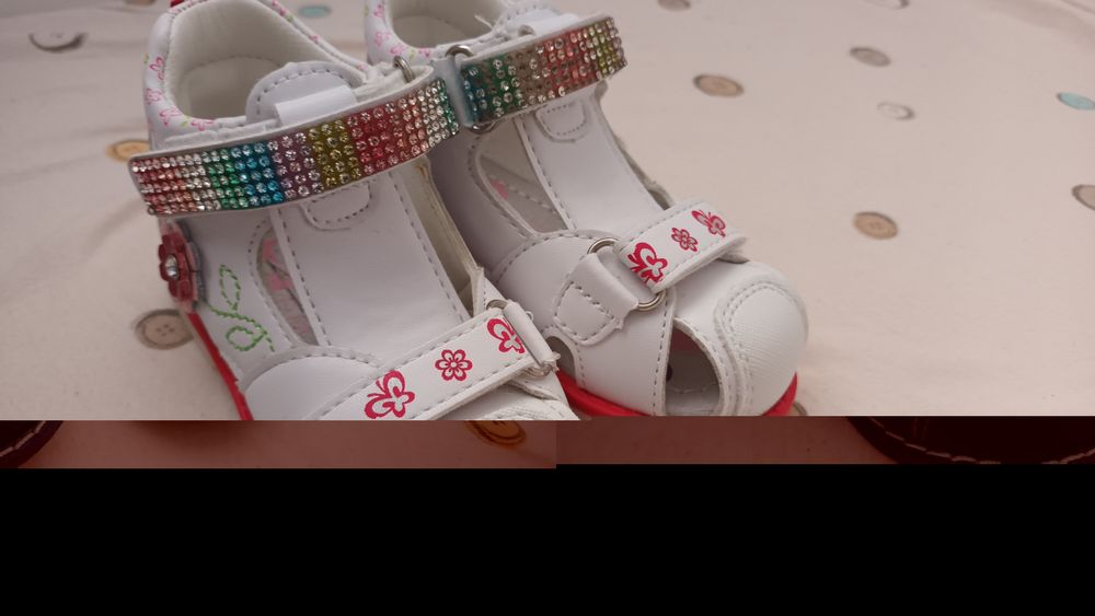Încăltăminte fetite  si multe alte hainite si accesorii