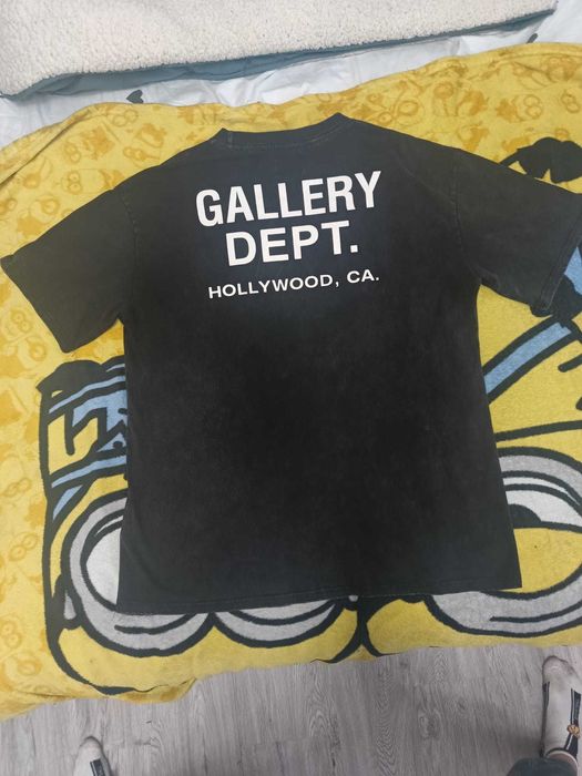Tricou Gallery Dept