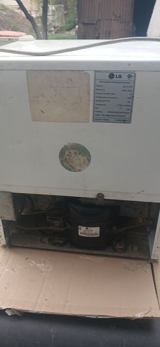 Холодильник/морозильник.