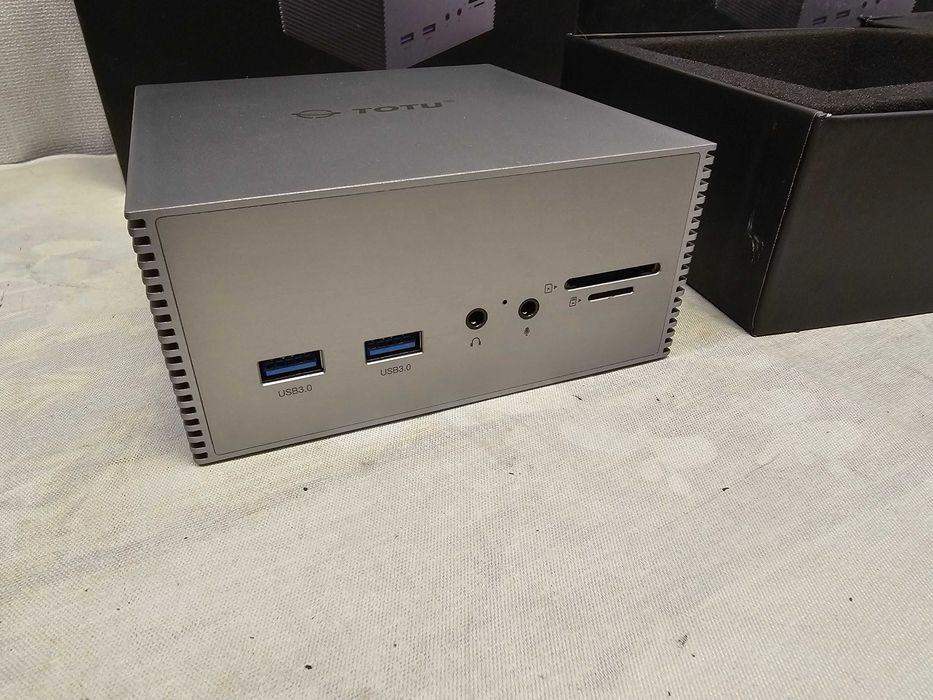 Statie Docking TOTU USB-C Triple Display 4K - Model TT-DC001A - Noua