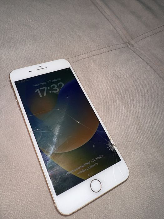iPhone 8 plus б/у