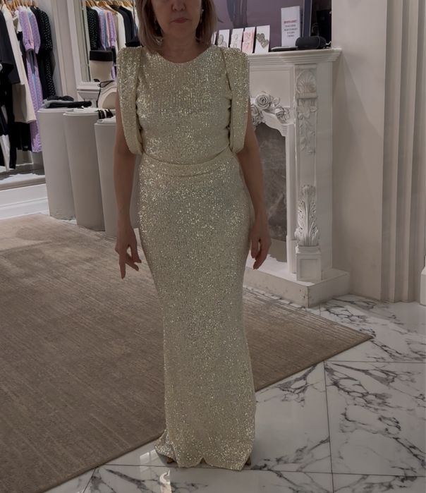 Продам платье от бренда Malli