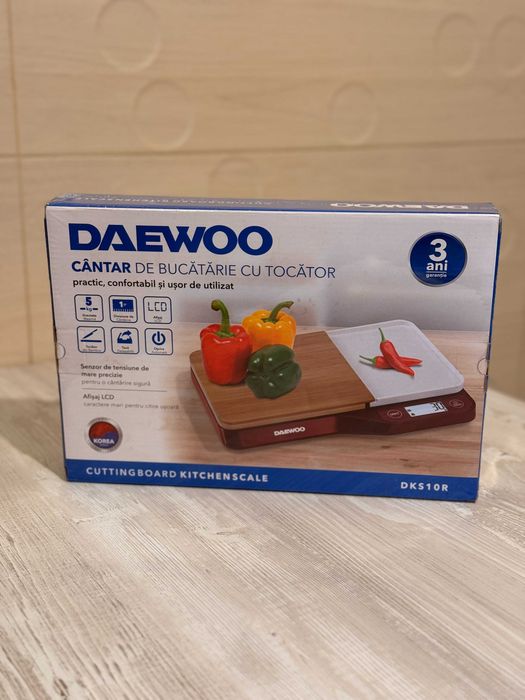 Cantar de bucatarie cu tocator, Daewoo DKS10R, 5 kg, Rosu