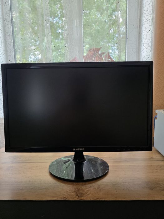 Монитор Samsung Philips